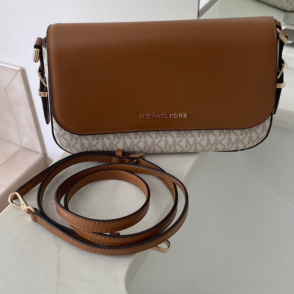 MK purse